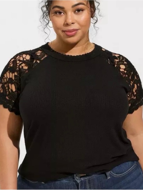 torrid Tops - Torrid Textured Jersey Crewneck Crochet Raglan Top NWT